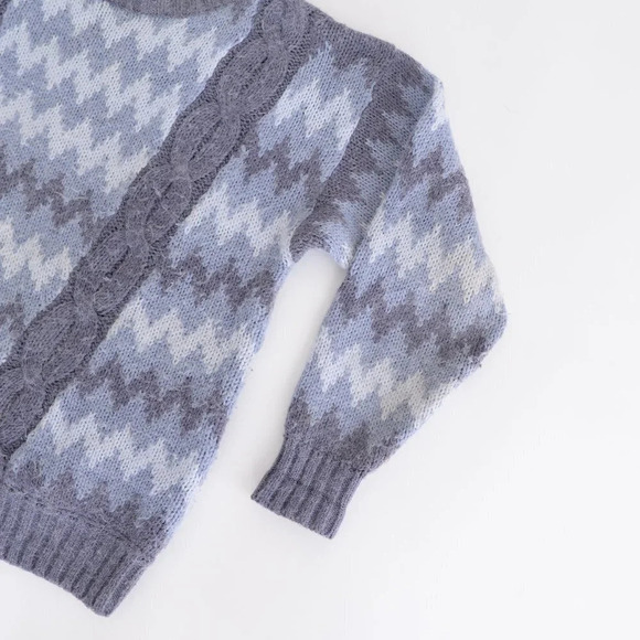 Vintage  White Stag Multi Blues Chevron Print Sweater Size Large - Picture 5 of 12